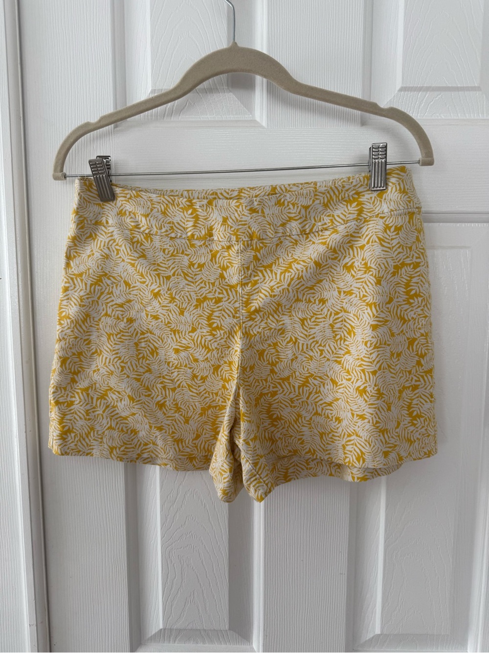Margaret M Yellow Leaf-Print Shorts